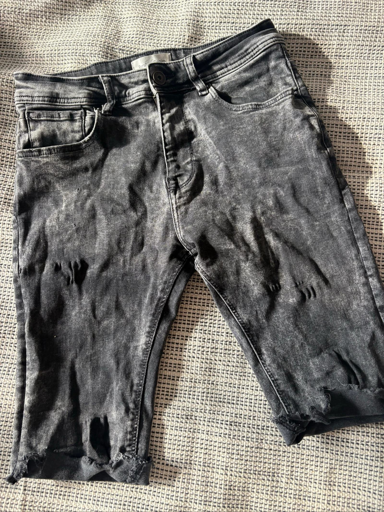 short vaquero bershka denim gris lavado bermuda rota hombre talla 38 m
